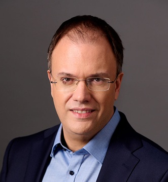 Θανάσης Θεοχαρόπουλος